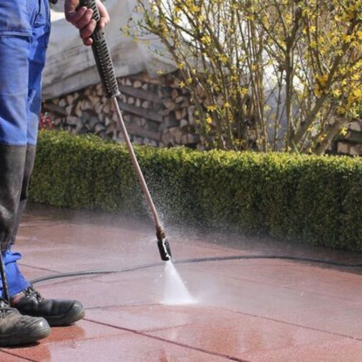 Patio cleaning in Grimsby